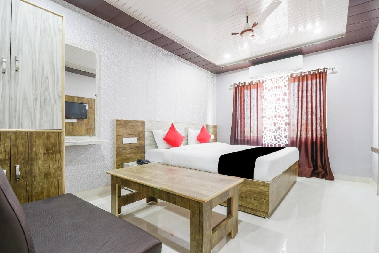 Capital O 63158 Hotel Om Sai Ram Chhatarpur Exterior foto
